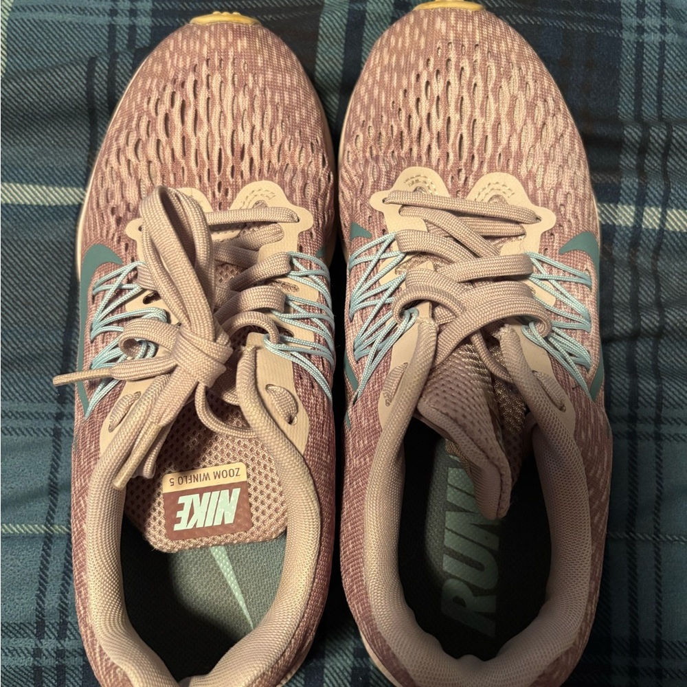 Nike Women's Rose and Gray Athletic Shoes